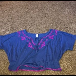 blue & pink crop top